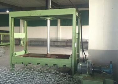 खरीदें स्वचालित हेक्सागोनल मेष मशीन 80KN दबाव पैकिंग, 700mm काम स्ट्रोक ऑनलाइन निर्माण