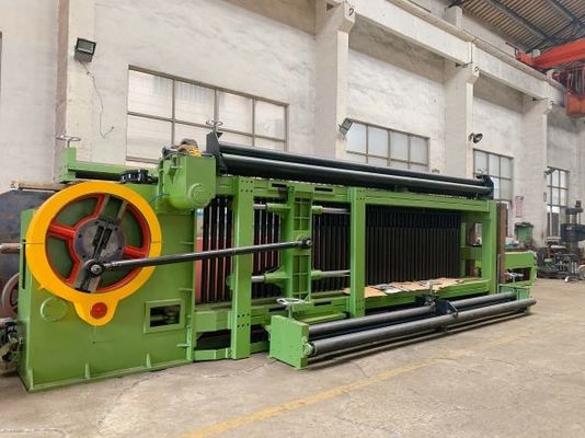 खरीदें अनुकूलित 2000 मिमी चौड़ाई 15kw हेक्सागोनल मेष मशीन जस्ती डबल ट्विस्ट गेबियन वायरनेटिंग ऑनलाइन निर्माण