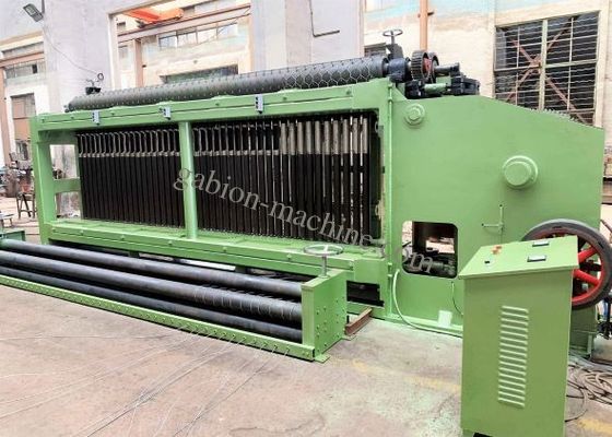 खरीदें नदी तटबंध के लिए 165m/h 66*80mm हेक्सागोनल मेश मशीन स्टोन केज बॉक्स ऑनलाइन निर्माण